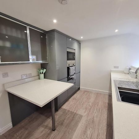 Perfect Location 3 Bed Serviced Apartment With Bike Storage For Bpw. Close To Brecon Beacons Merthyr Tydfil Exterior foto