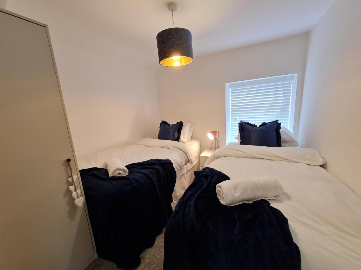 Perfect Location 3 Bed Serviced Apartment With Bike Storage For Bpw. Close To Brecon Beacons Merthyr Tydfil Exterior foto