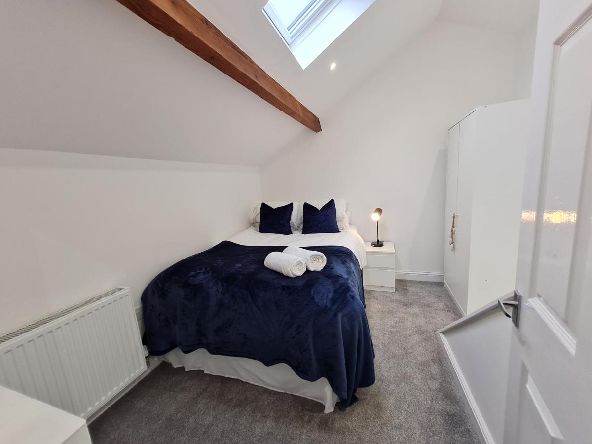 Perfect Location 3 Bed Serviced Apartment With Bike Storage For Bpw. Close To Brecon Beacons Merthyr Tydfil Exterior foto
