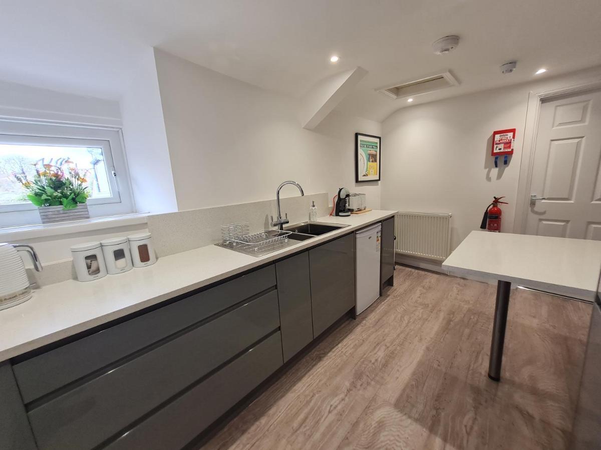 Perfect Location 3 Bed Serviced Apartment With Bike Storage For Bpw. Close To Brecon Beacons Merthyr Tydfil Exterior foto