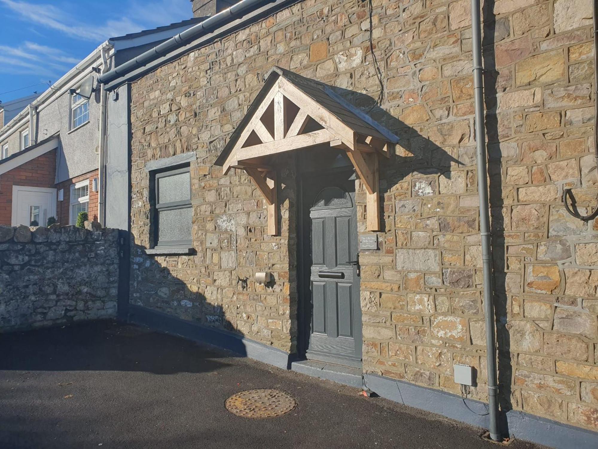 Perfect Location 3 Bed Serviced Apartment With Bike Storage For Bpw. Close To Brecon Beacons Merthyr Tydfil Exterior foto