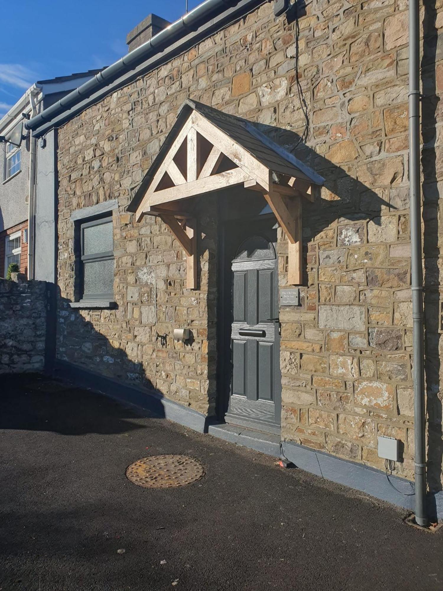 Perfect Location 3 Bed Serviced Apartment With Bike Storage For Bpw. Close To Brecon Beacons Merthyr Tydfil Exterior foto